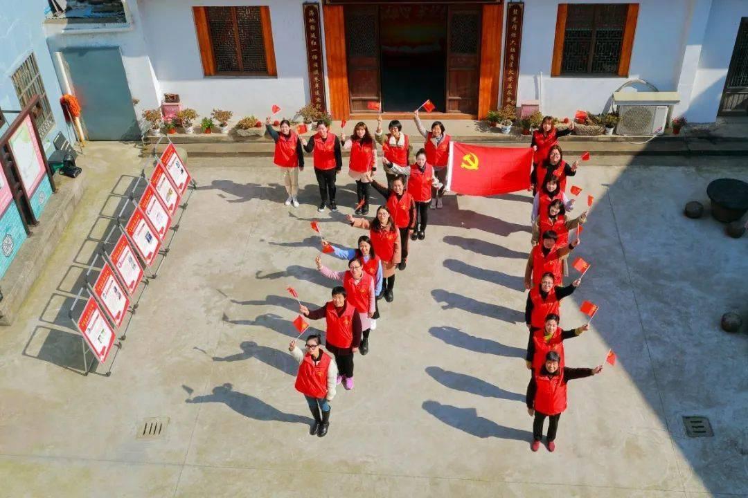 强大的狮子拼图